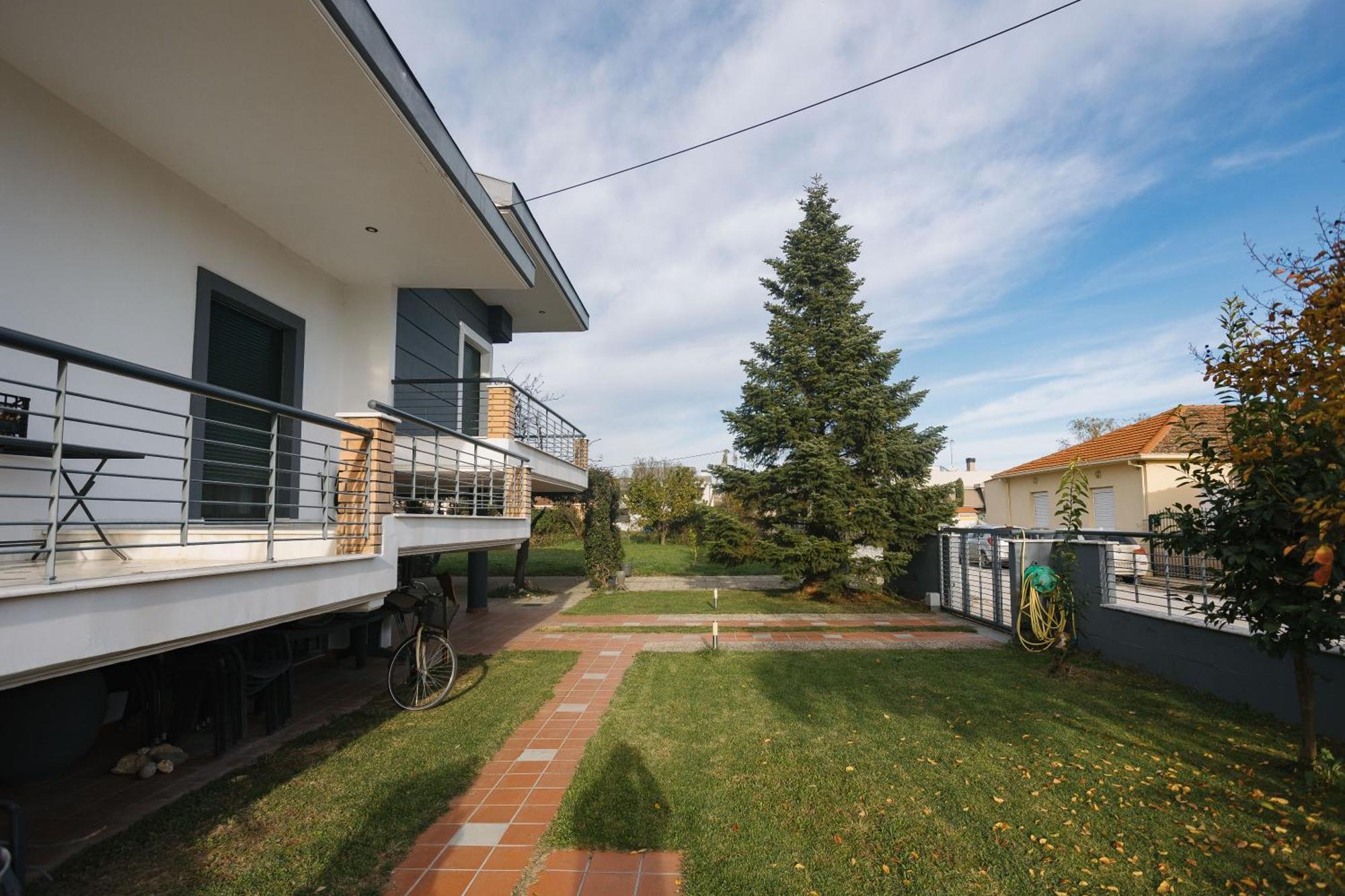 Billiard Home In Trikala Extérieur photo